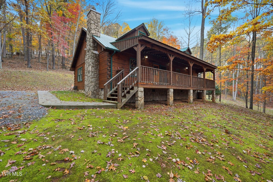 Photo #2: 220 Old Orchard Road