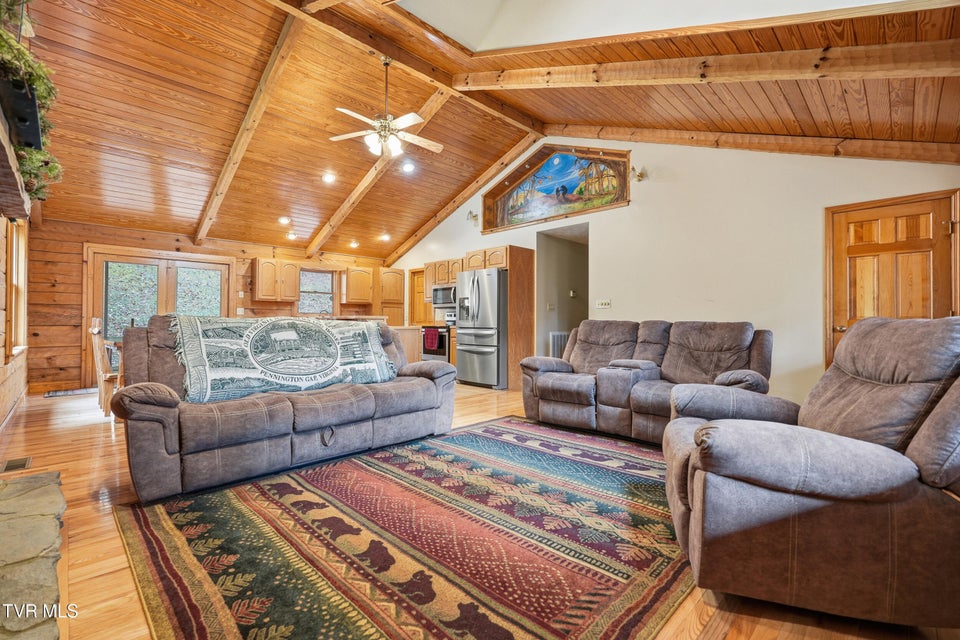 Photo #8: 220 Old Orchard Road