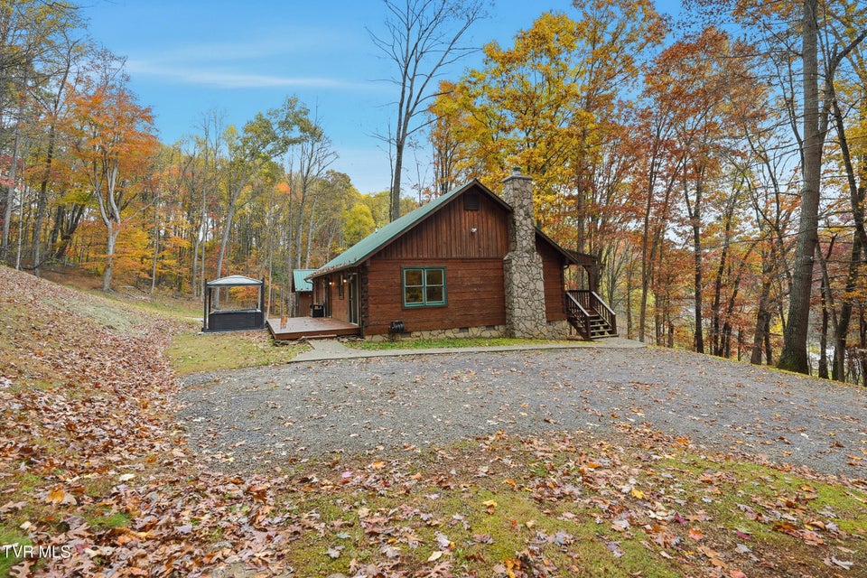 Photo #4: 220 Old Orchard Road