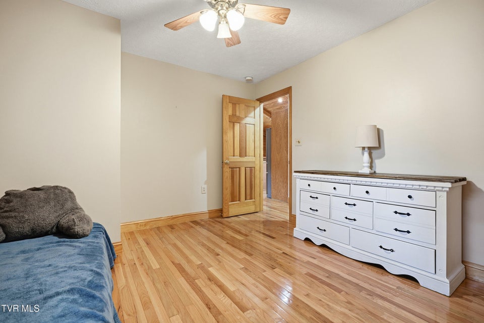 Photo #26: 220 Old Orchard Road