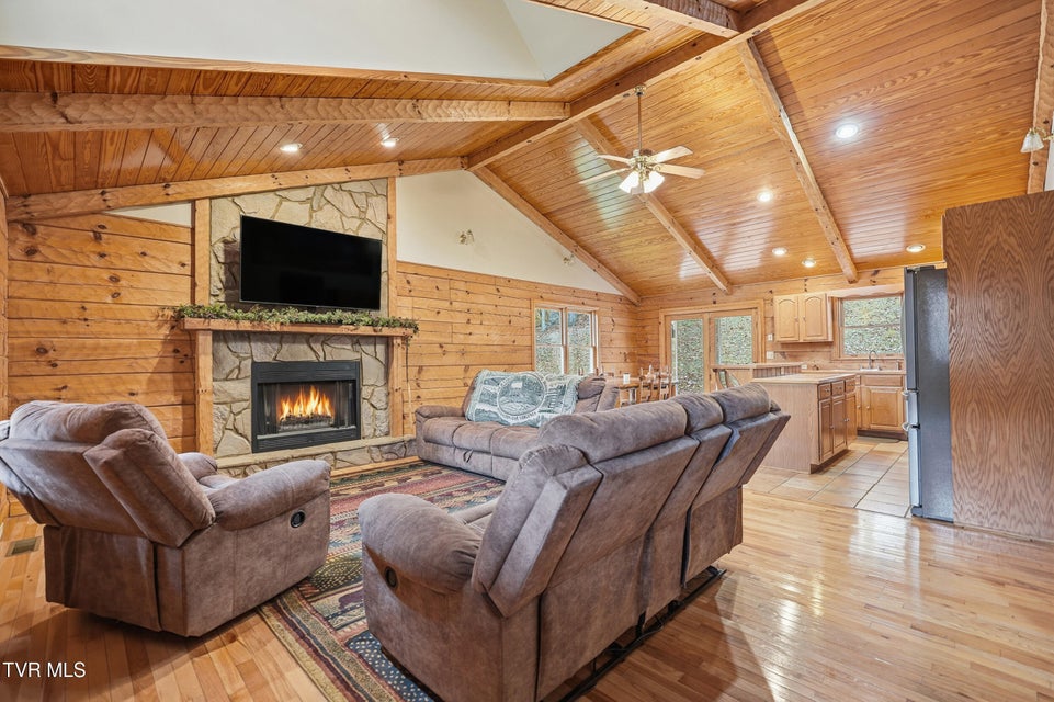 Photo #29: 220 Old Orchard Road