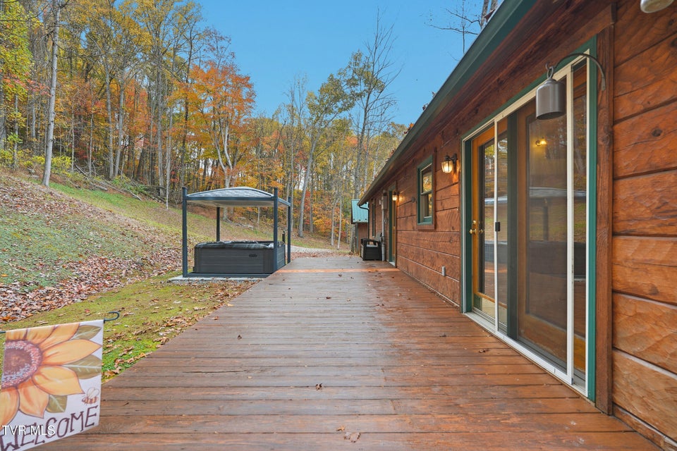 Photo #33: 220 Old Orchard Road