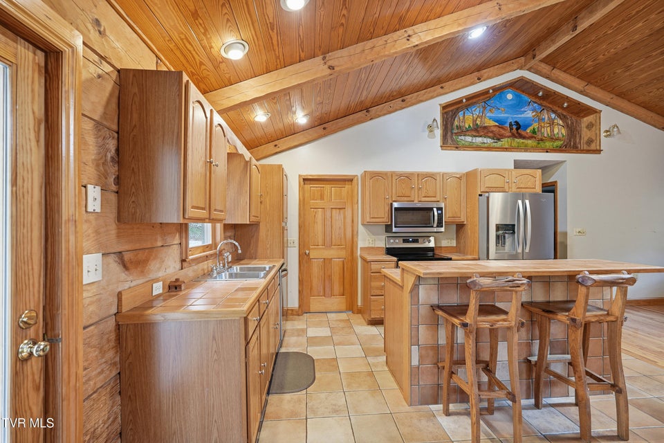 Photo #38: 220 Old Orchard Road