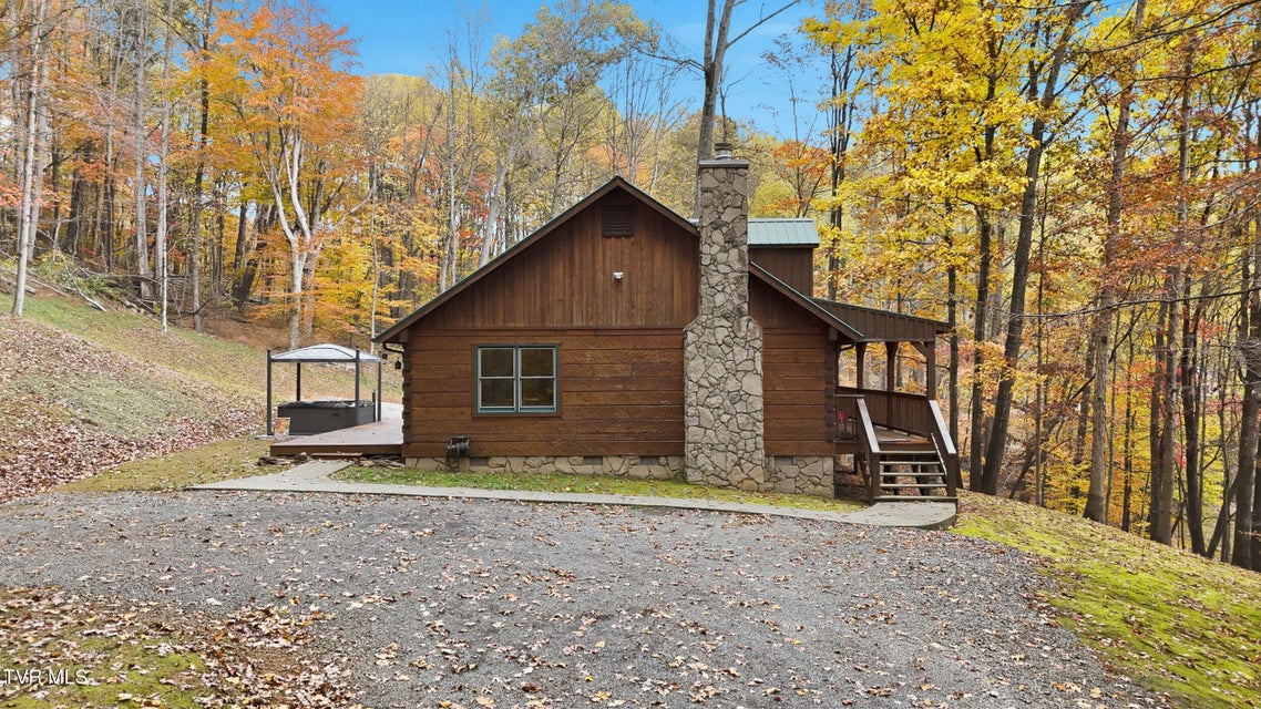 Photo #40: 220 Old Orchard Road