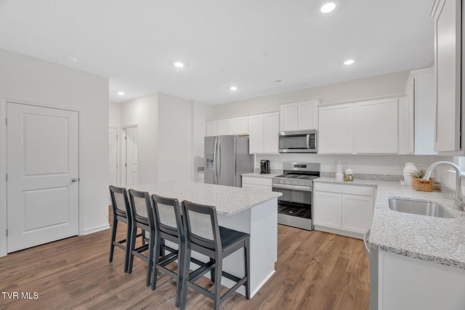 Photo #17: 321 Alta Tree Blvd 