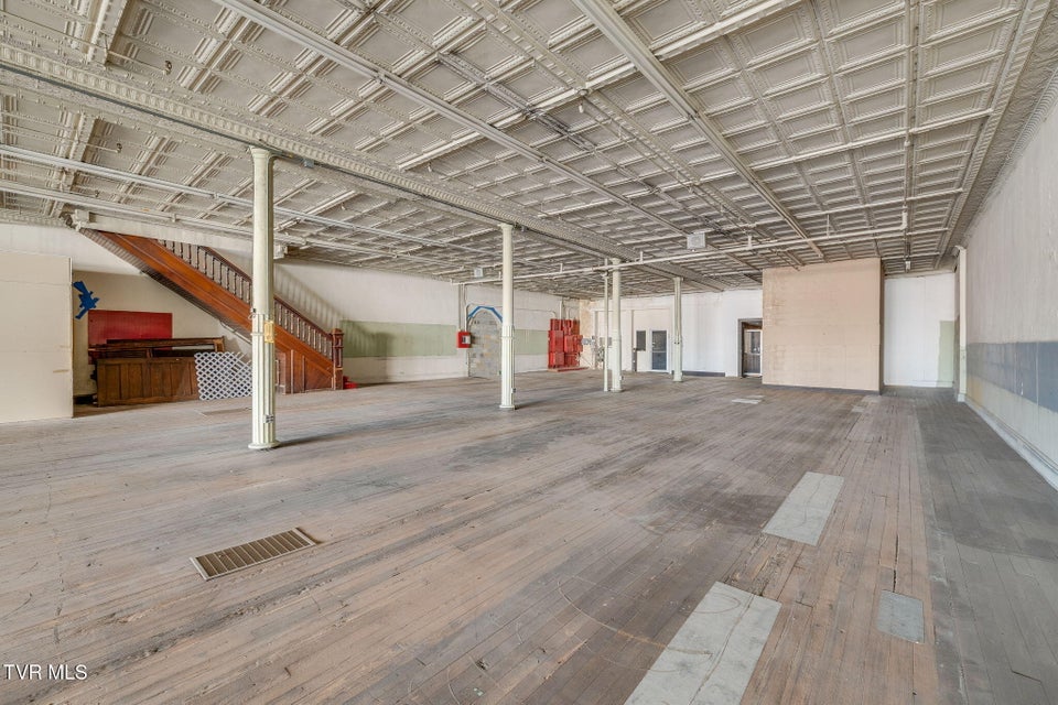 Photo #3: 610 State Street