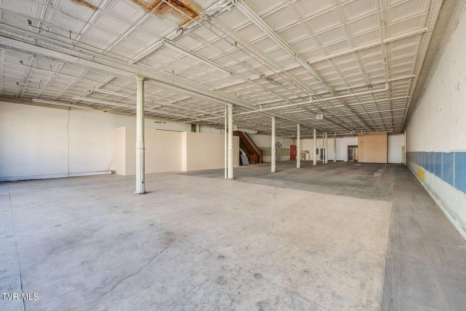 Photo #6: 610 State Street