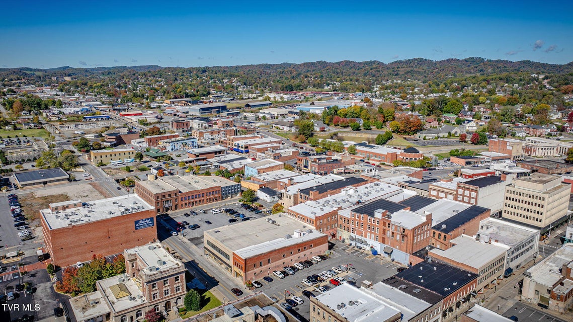 Photo #15: 610 State Street