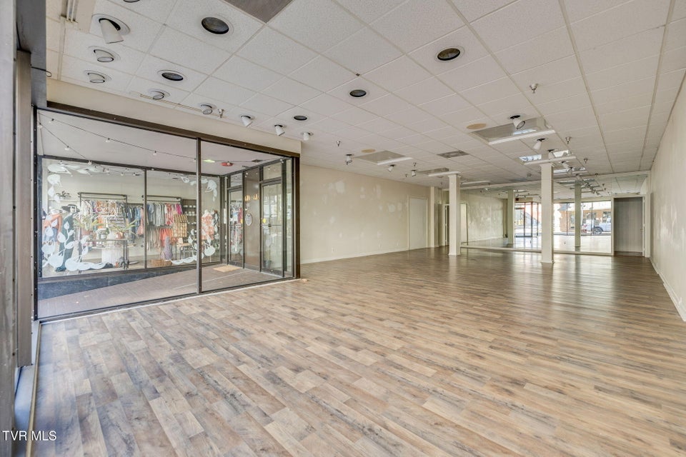 Photo #4: 610 State Street