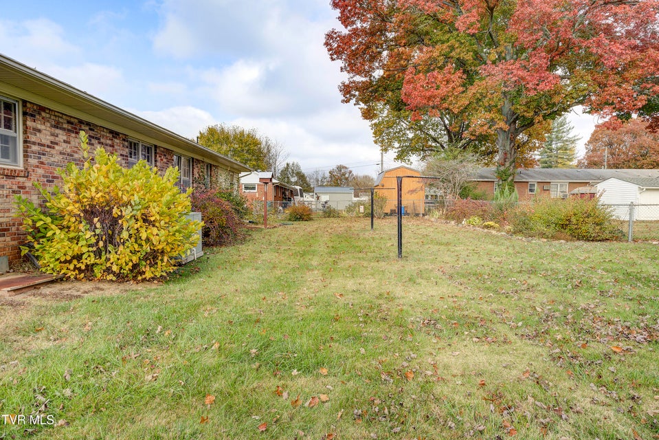 Photo #32: 234 Simmons Avenue