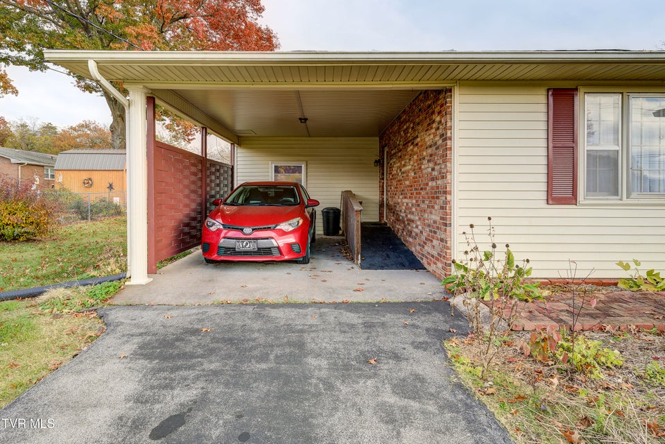 Photo #35: 234 Simmons Avenue