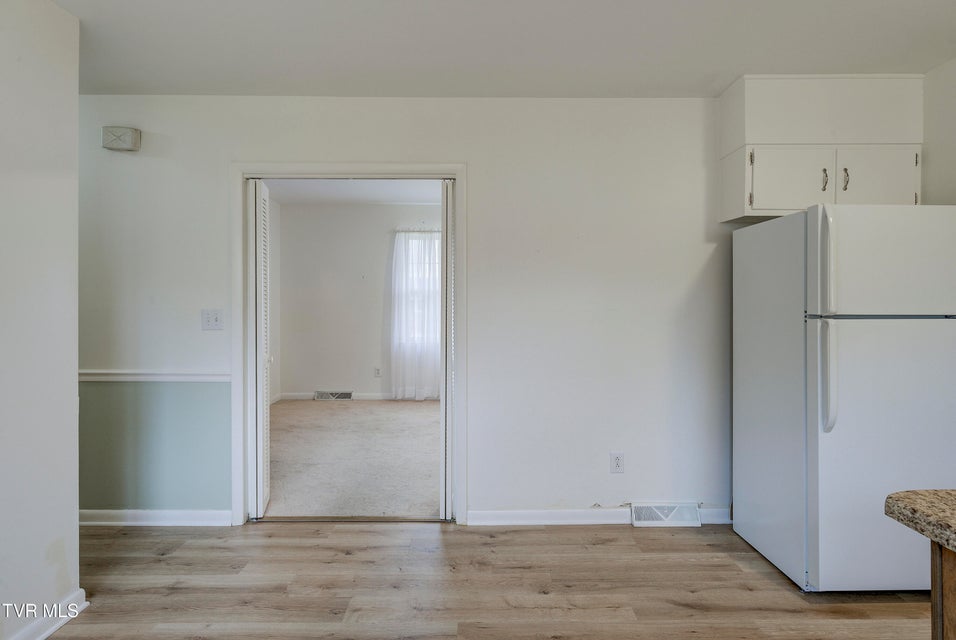 Photo #6: 234 Simmons Avenue