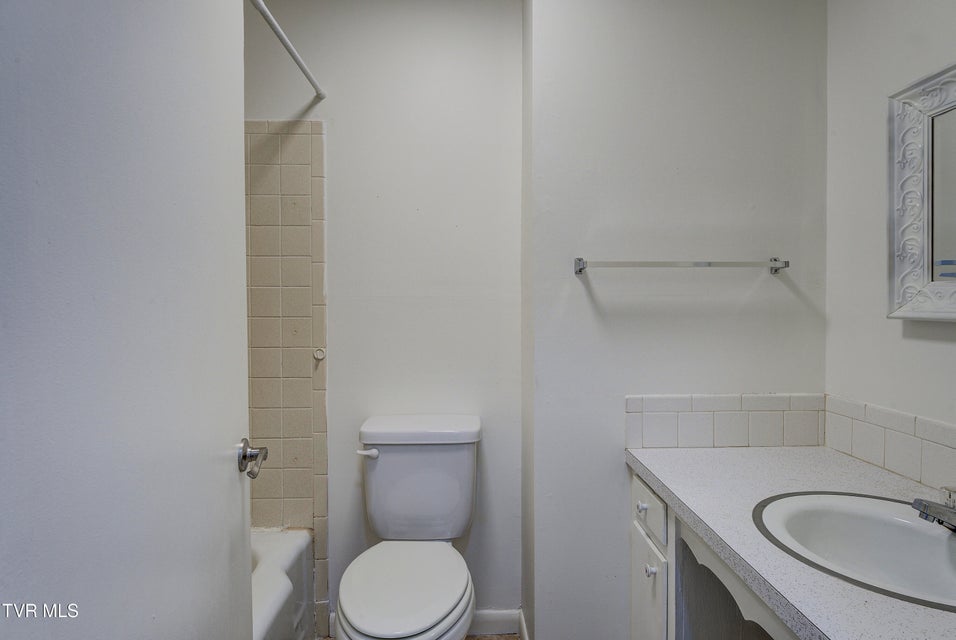 Photo #21: 234 Simmons Avenue