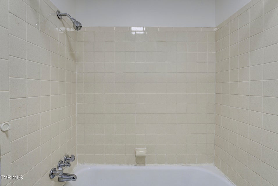 Photo #22: 234 Simmons Avenue