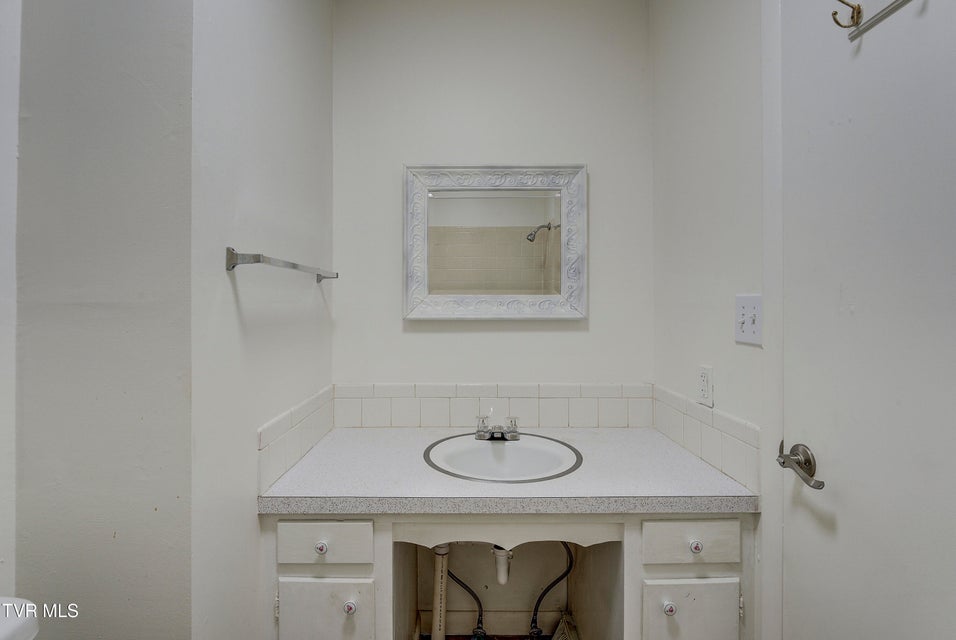 Photo #23: 234 Simmons Avenue