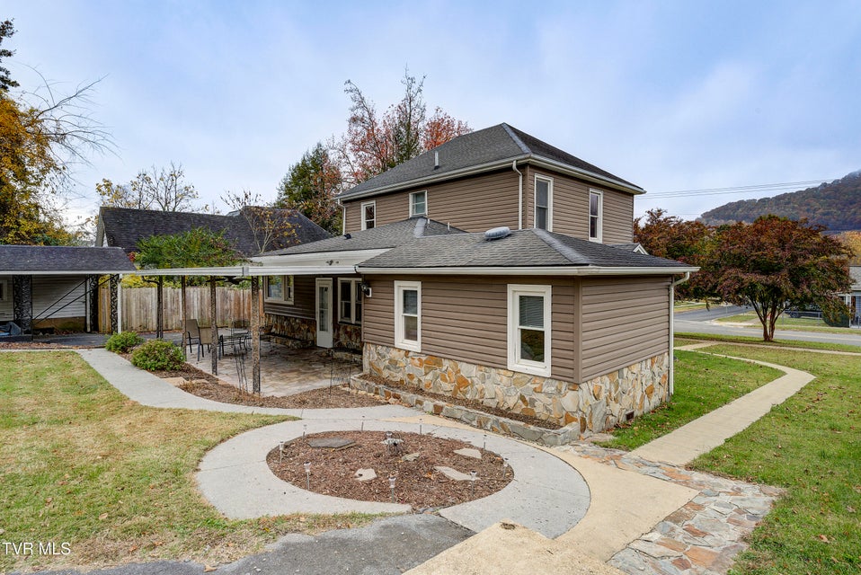 Photo #47: 310 Elm Avenue