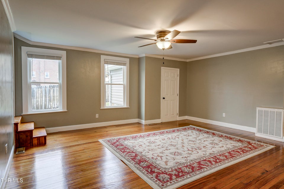 Photo #6: 310 Elm Avenue