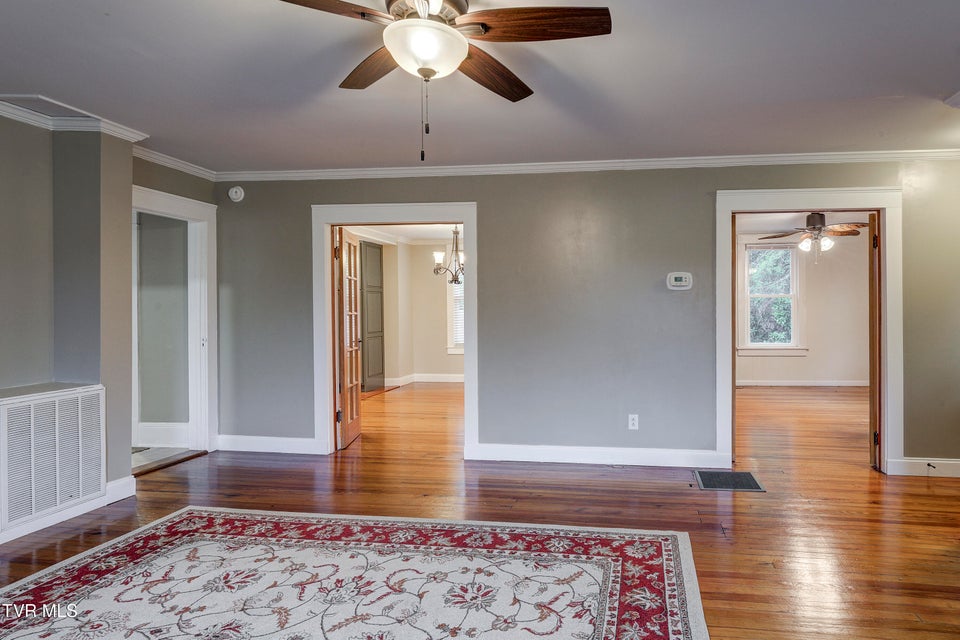 Photo #8: 310 Elm Avenue