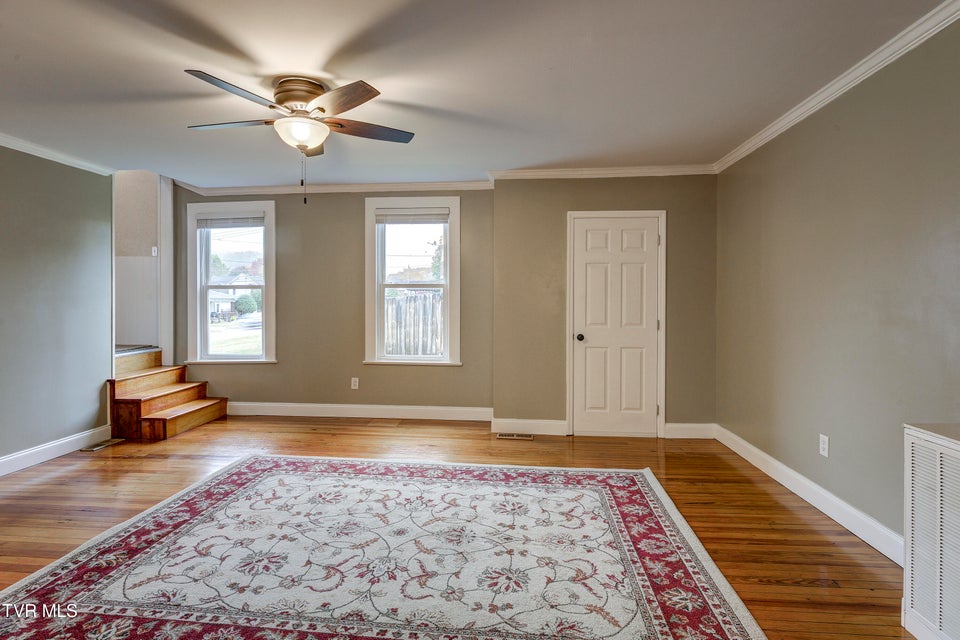 Photo #7: 310 Elm Avenue