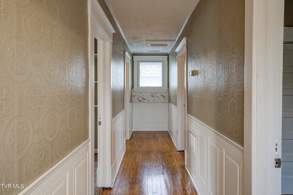 Photo #28: 310 Elm Avenue