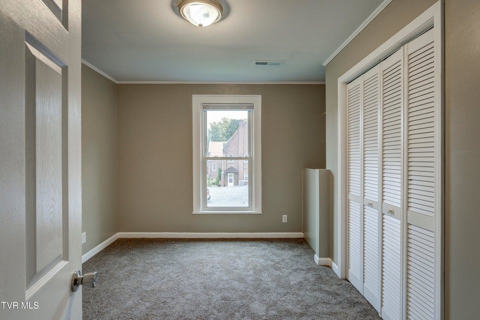 Photo #32: 310 Elm Avenue