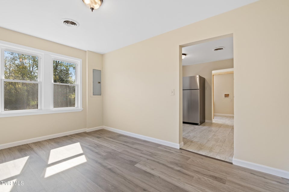 Photo #14: 10630 107 Cutoff 