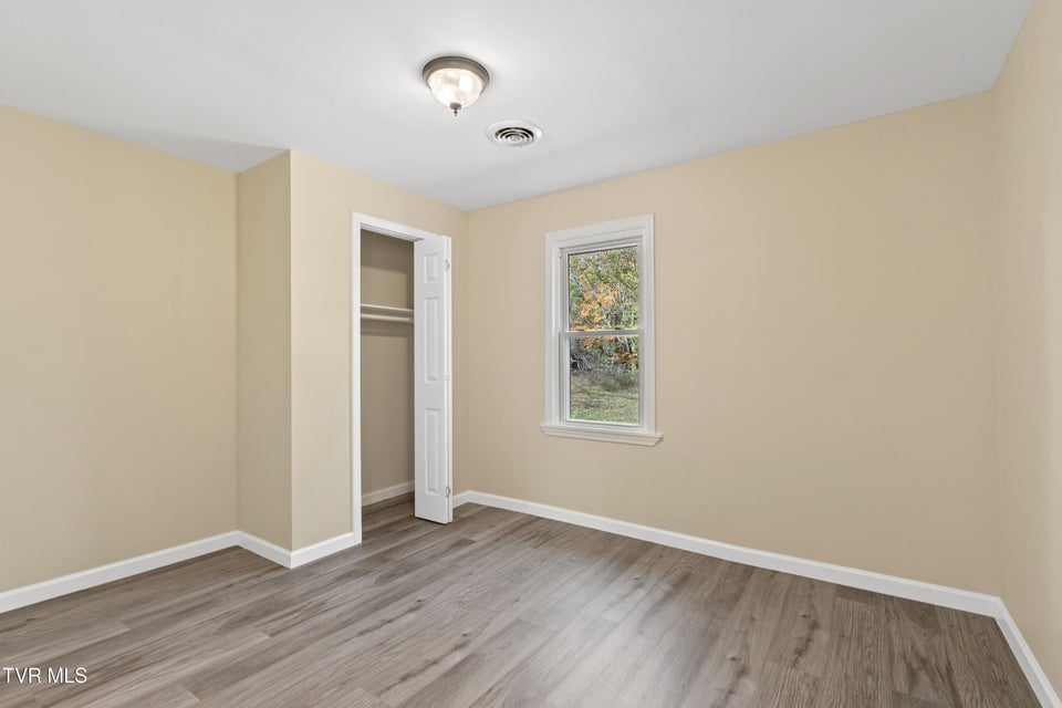 Photo #18: 10630 107 Cutoff 