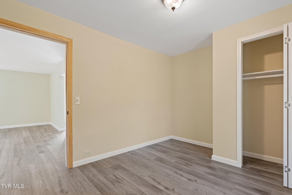 Photo #19: 10630 107 Cutoff 