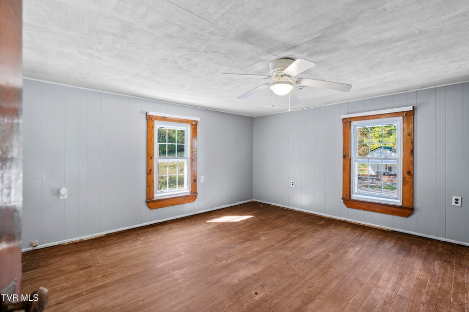 Photo #28: 780 Murray Bridge Road