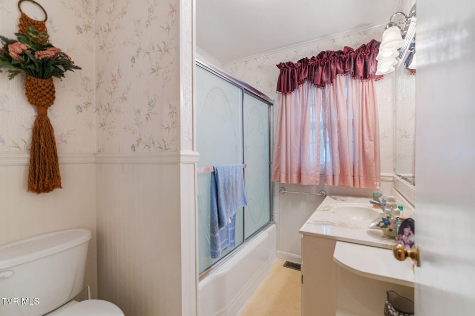 Photo #9: 390 Main Street