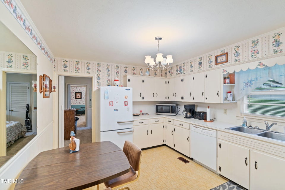 Photo #17: 390 Main Street