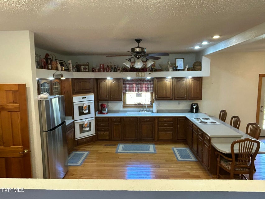 Photo #16: 7503 Strawberry Mountain Road