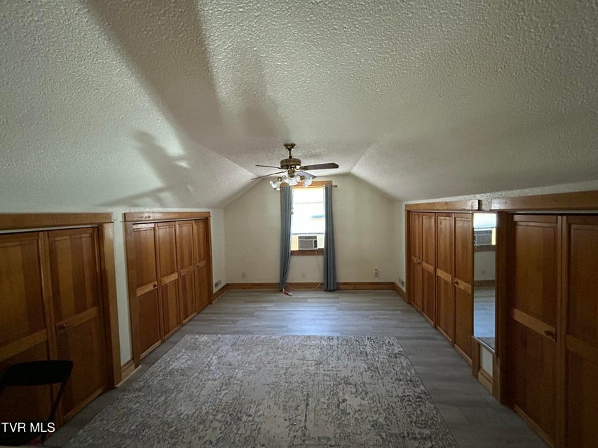 Photo #19: 7503 Strawberry Mountain Road