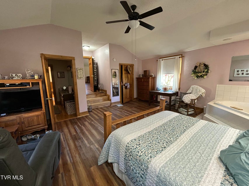 Photo #23: 7503 Strawberry Mountain Road