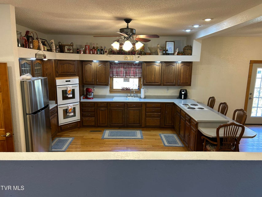 Photo #28: 7503 Strawberry Mountain Road