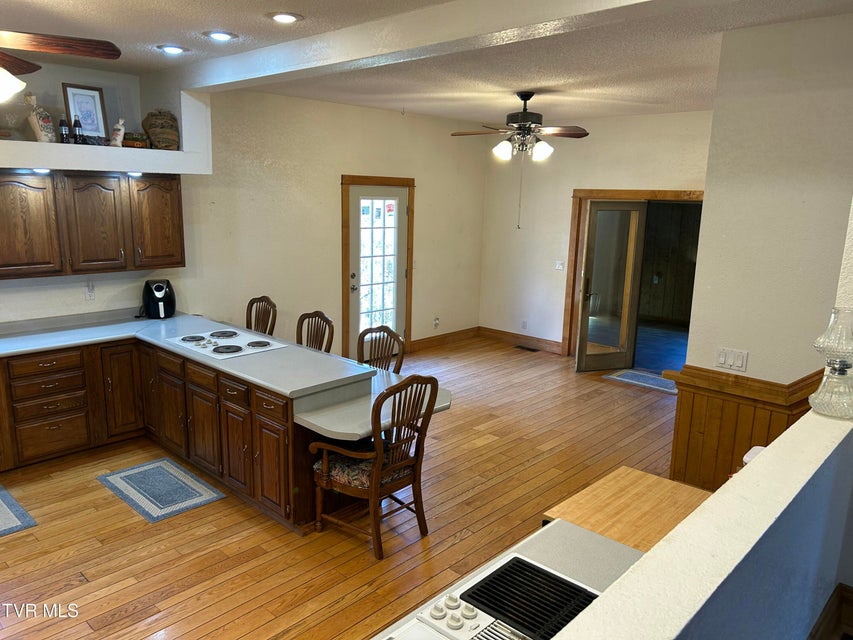 Photo #29: 7503 Strawberry Mountain Road