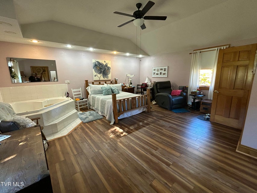 Photo #26: 7503 Strawberry Mountain Road