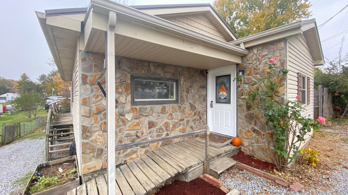 Photo #2: 207 North Street