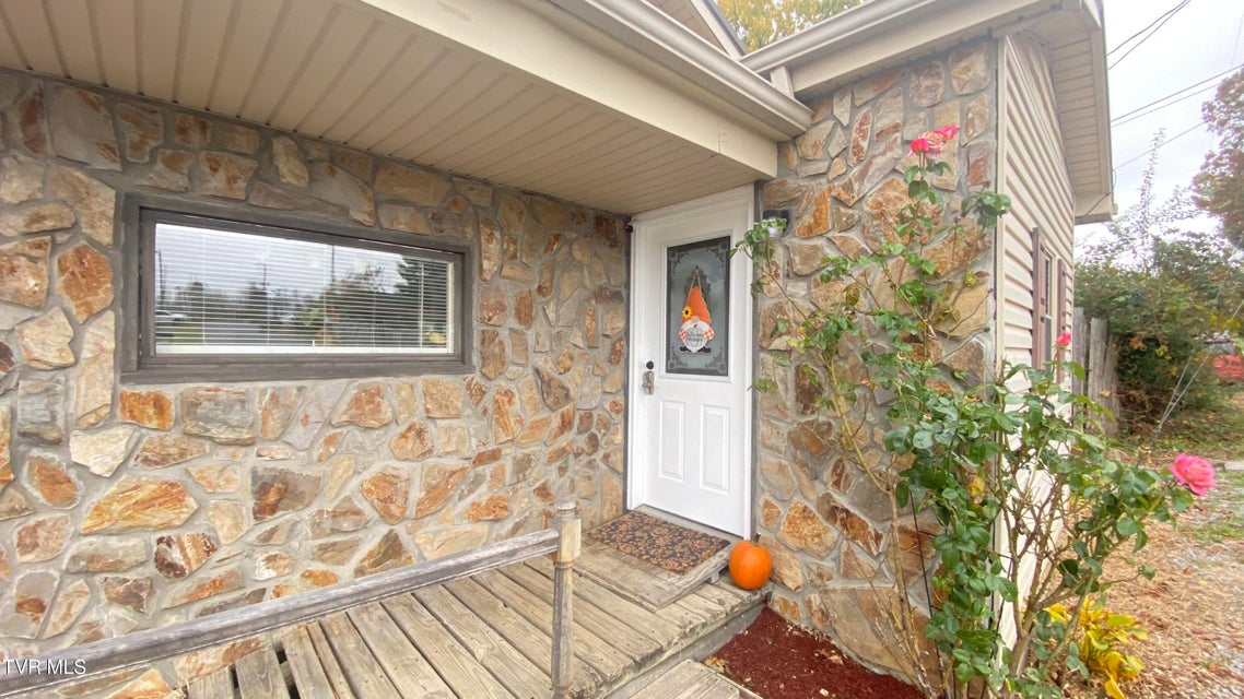 Photo #5: 207 North Street