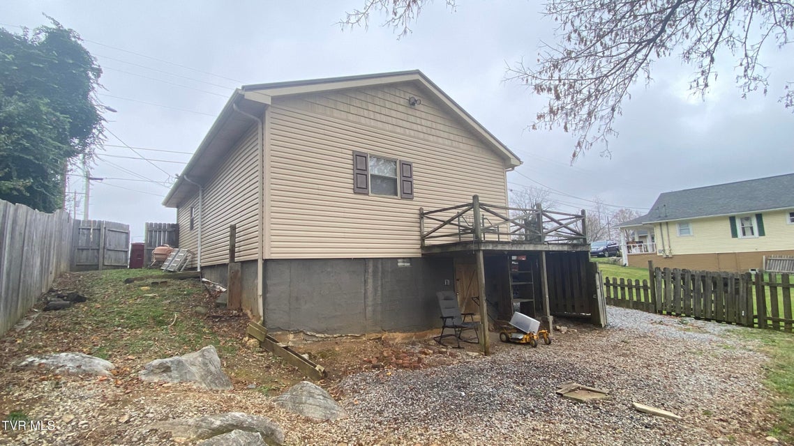 Photo #14: 207 North Street