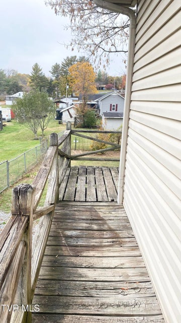 Photo #18: 207 North Street