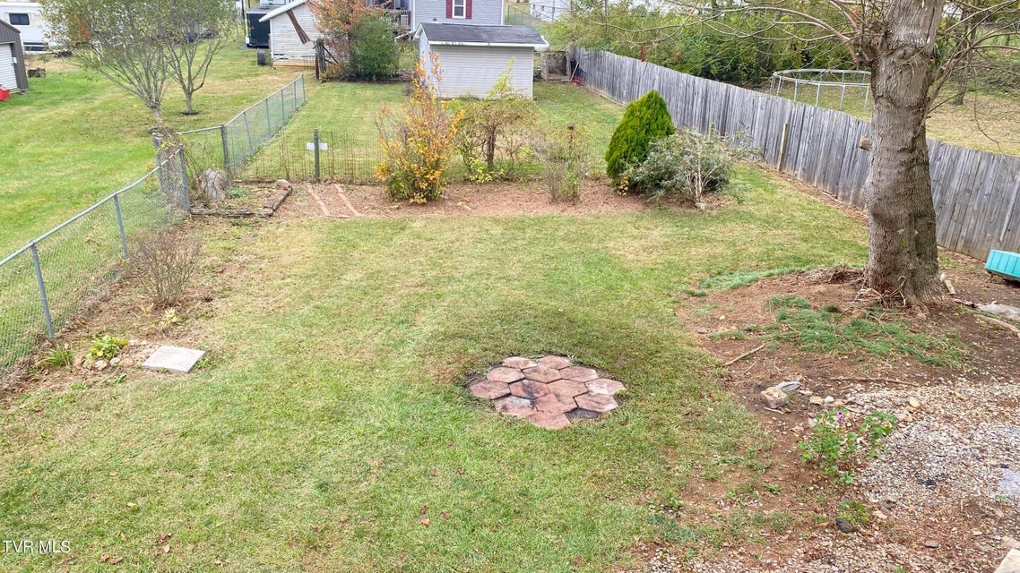 Photo #22: 207 North Street