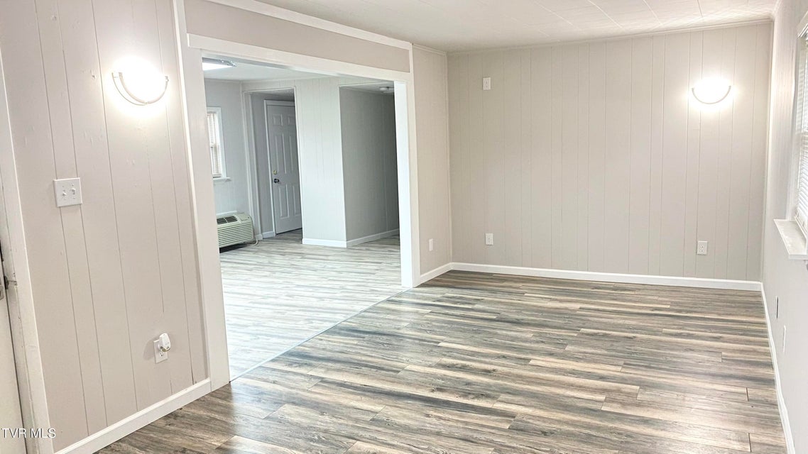 Photo #24: 207 North Street