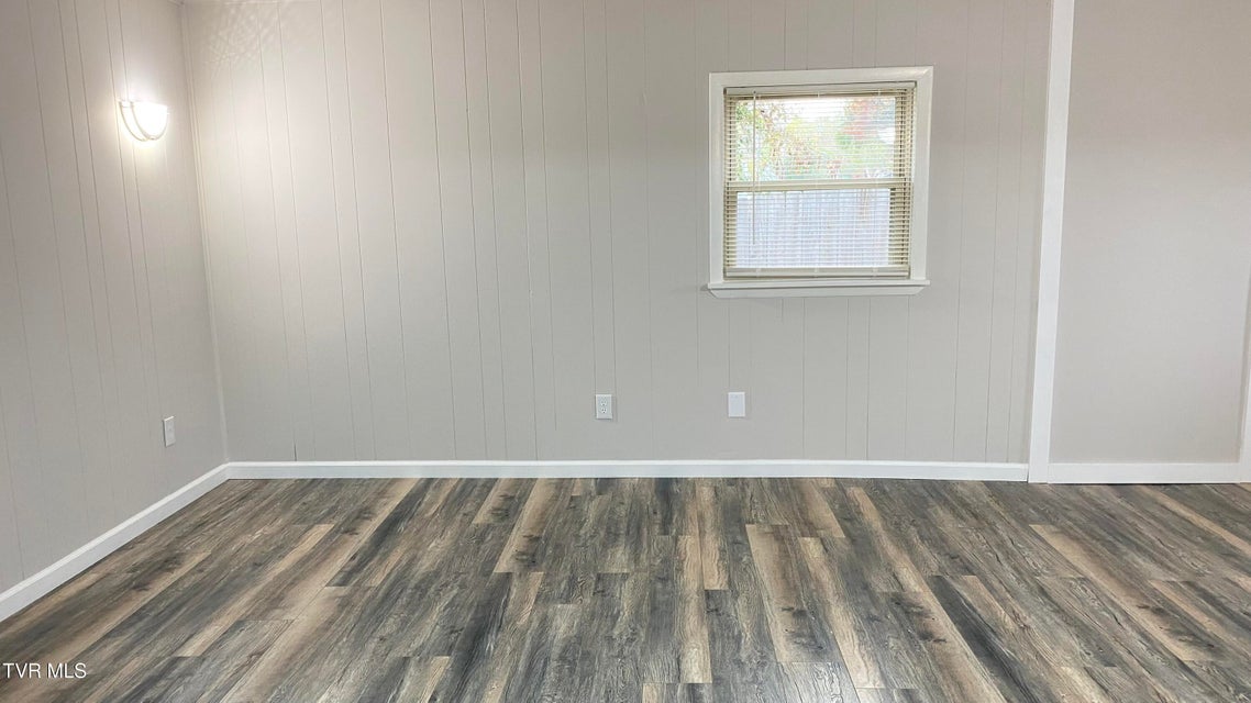 Photo #29: 207 North Street