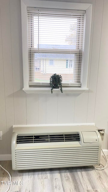 Photo #35: 207 North Street