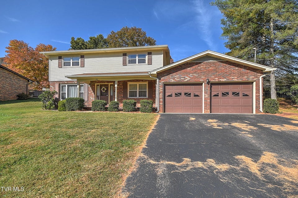 Photo #2: 104 Regency Drive