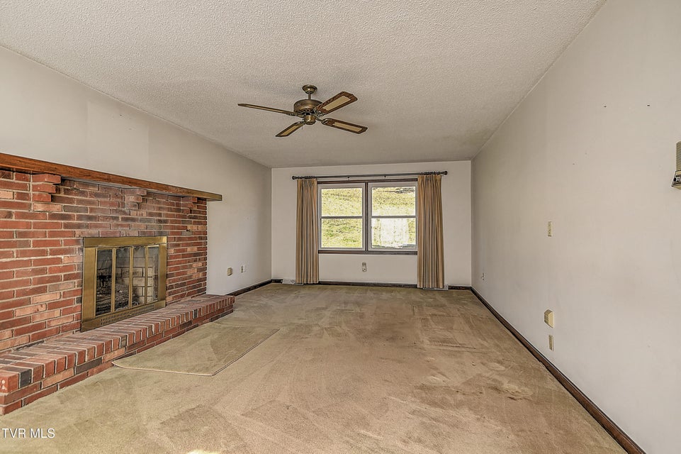 Photo #3: 104 Regency Drive