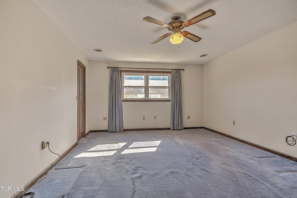 Photo #24: 104 Regency Drive