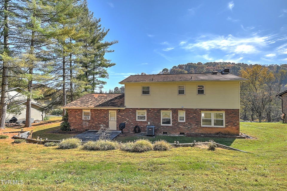 Photo #38: 104 Regency Drive