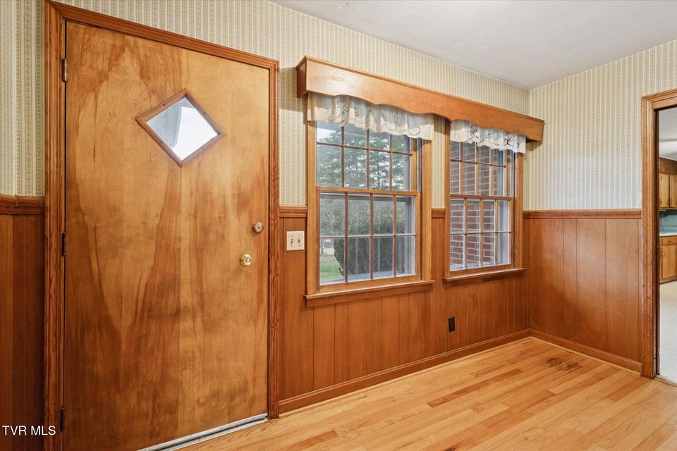 Photo #5: 82 Hurt Avenue